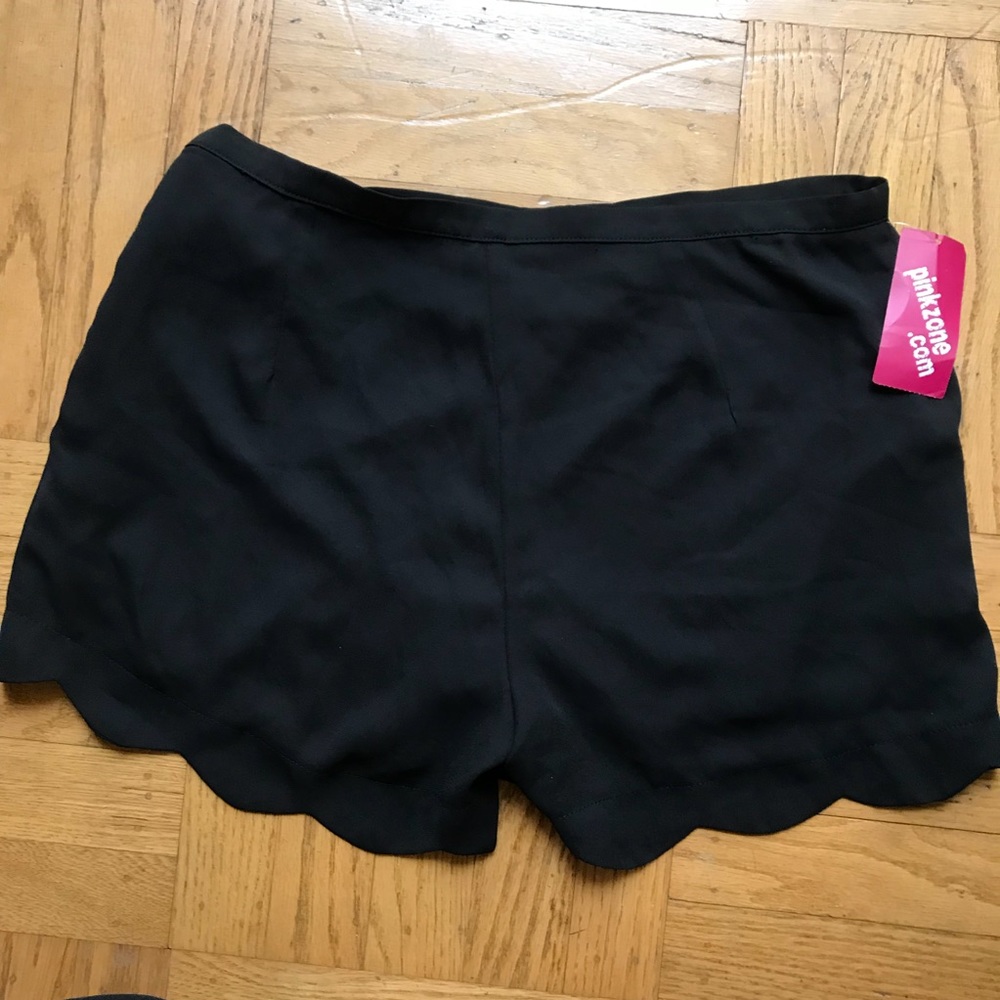 NWT Black Scalloped High Waisted Shorts